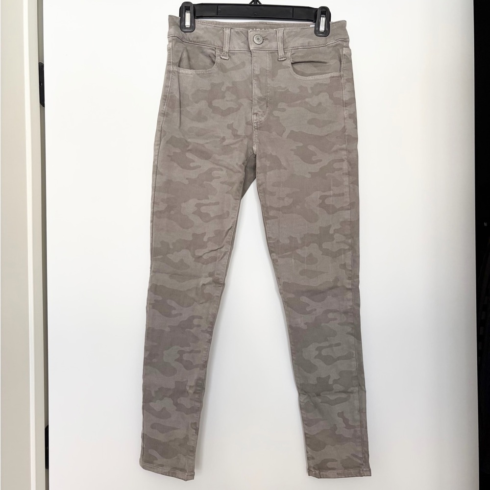 American Eagle Camo Skinny Jeans Size 6 Short Next Level Stretch